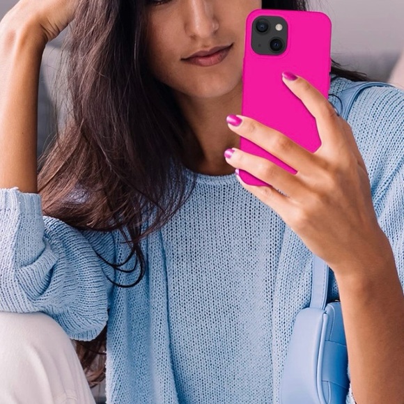 NWT- iPhone 13/iPhone 14 Case, Silicone Ultra Slim Shockproof Protective Case - Picture 2 of 9